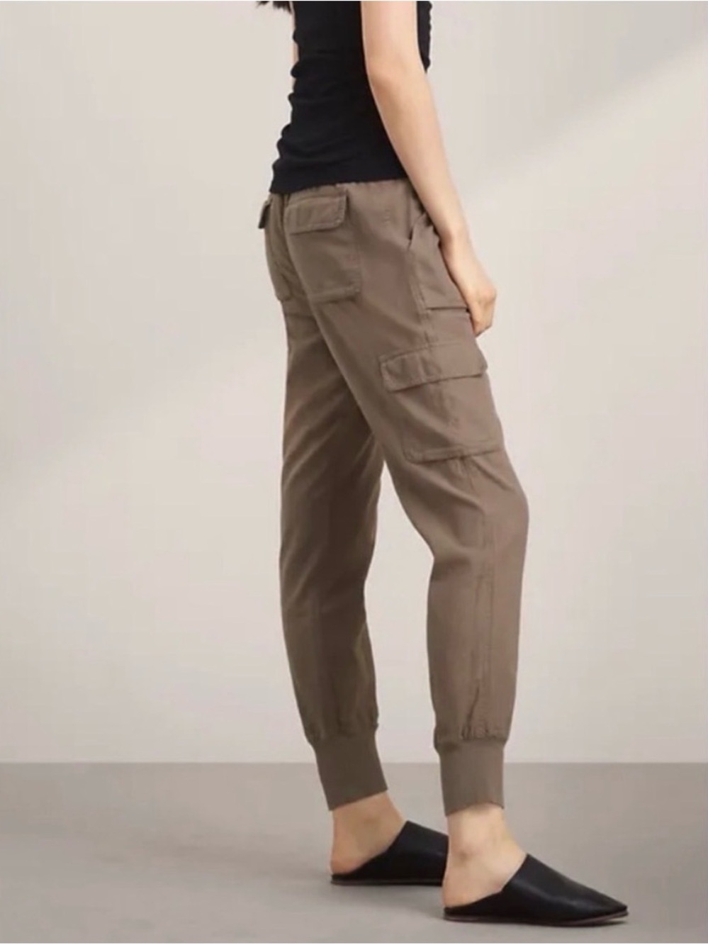 Community Cargo Jogger in Taupe - Women (Xsmall)